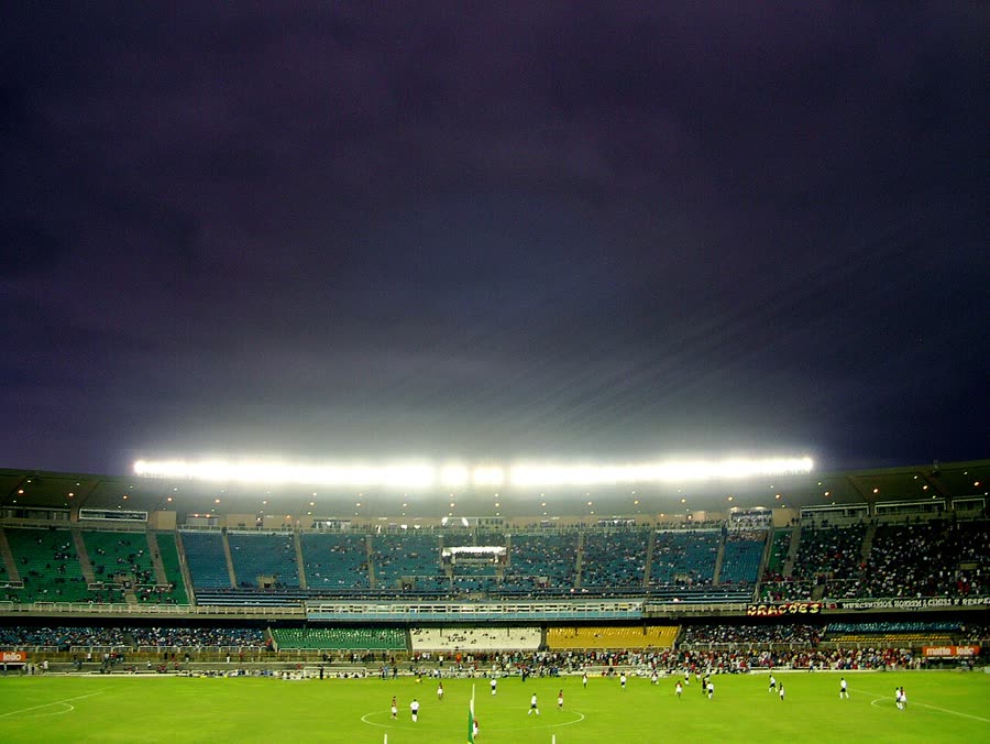 Flamengo empata com Estudiantes na Argentina e leva disputa para o Maracanã
