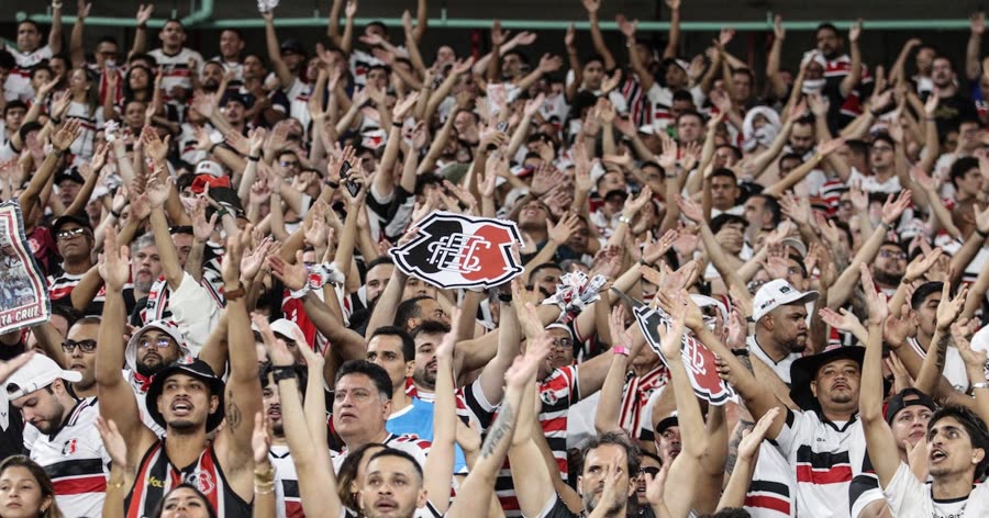 Santa Cruz garante acesso à Série B com empate diante de 45 mil