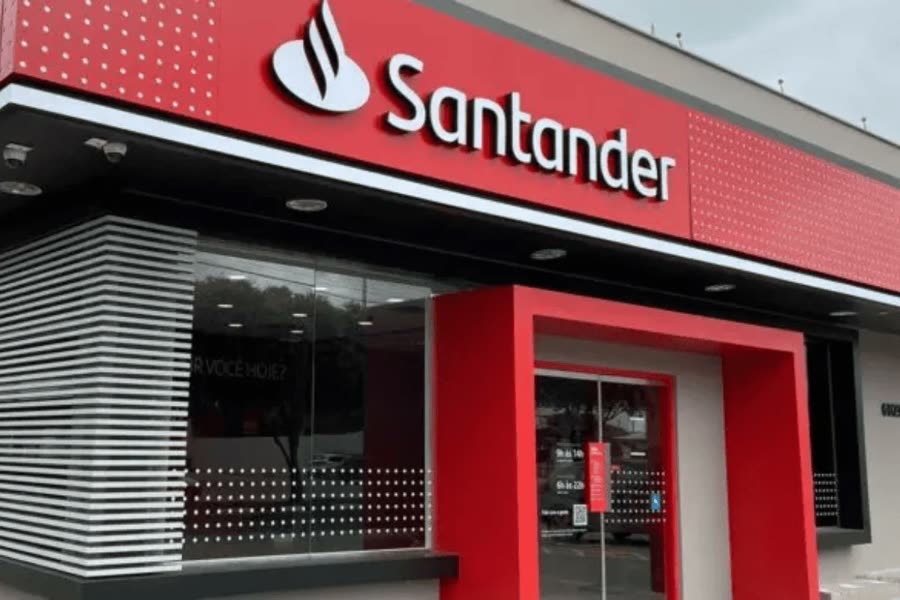 Funcionária do Santander é presa por esquema de desvio contra idosos